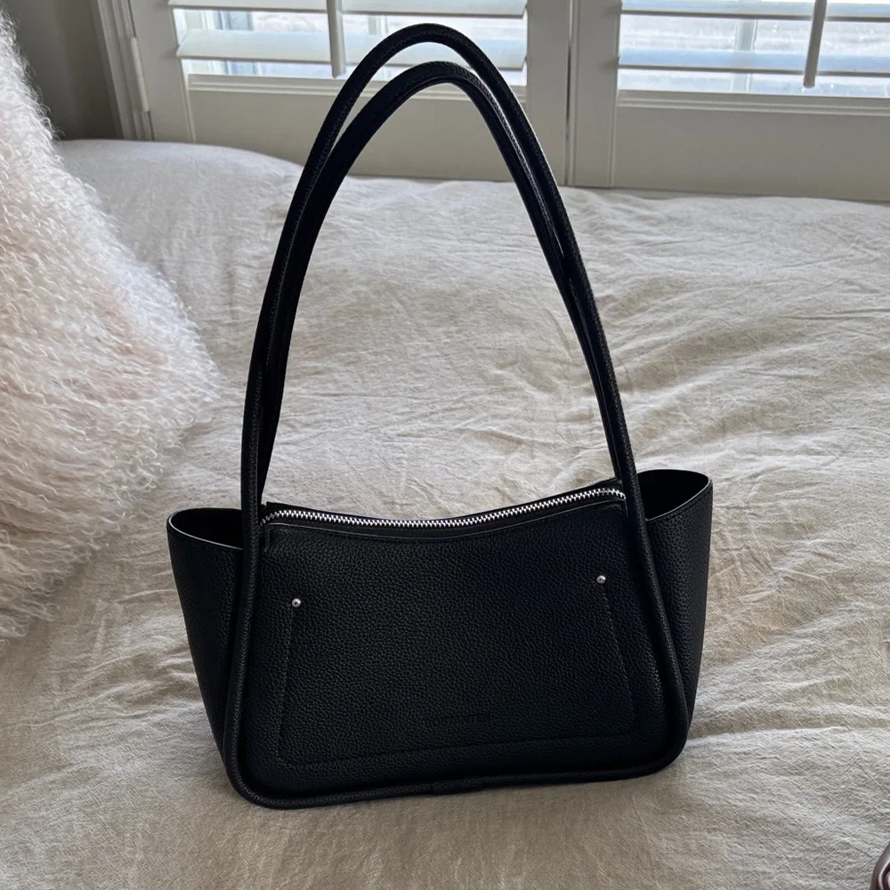 Classic Women's Handbag Set - Picture 2 of 16